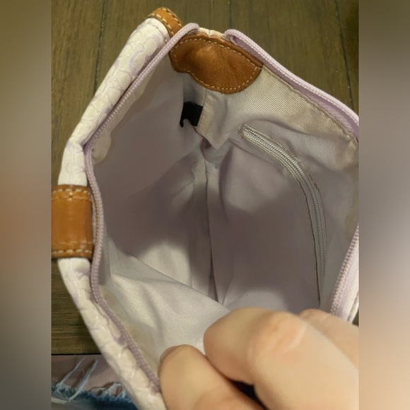 COACH Z SOHO LILAC/ ORCHID JACQUARD WITH TAN LEATHER TRIM CROSS BODY BAG - Picture 12 of 16